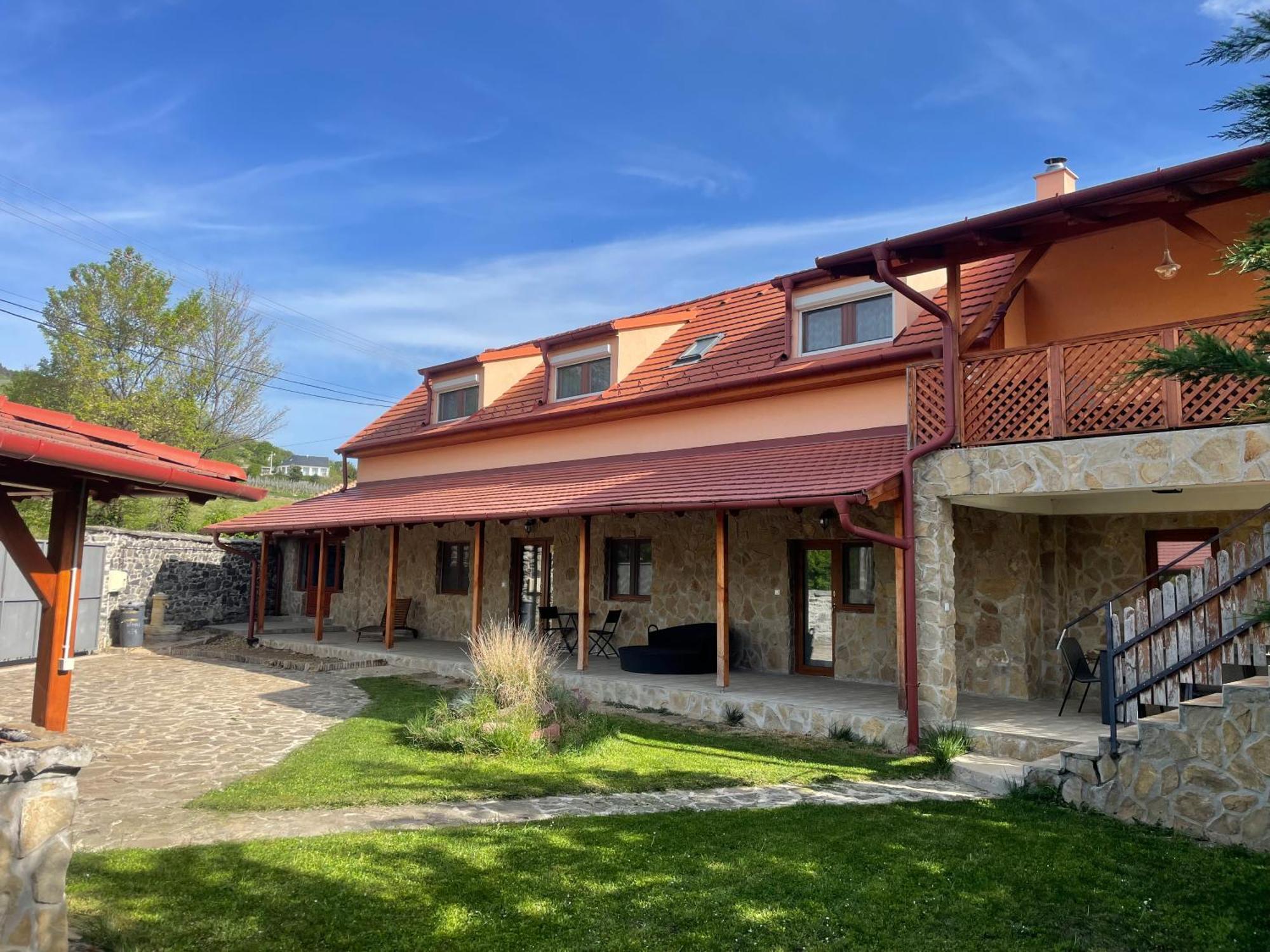 Szoegedi Villa Badacsonytomaj Εξωτερικό φωτογραφία